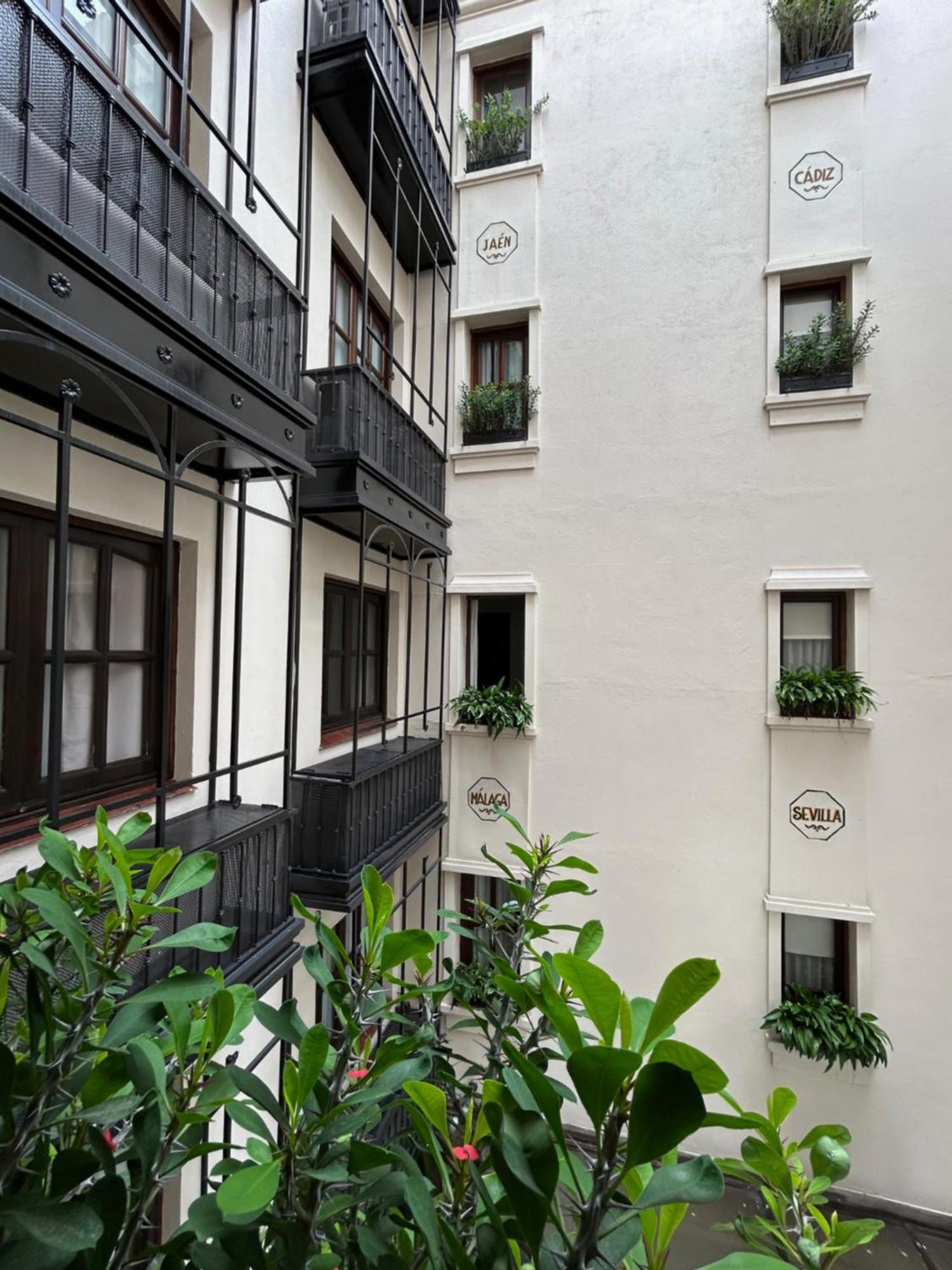 Almeria Hotel